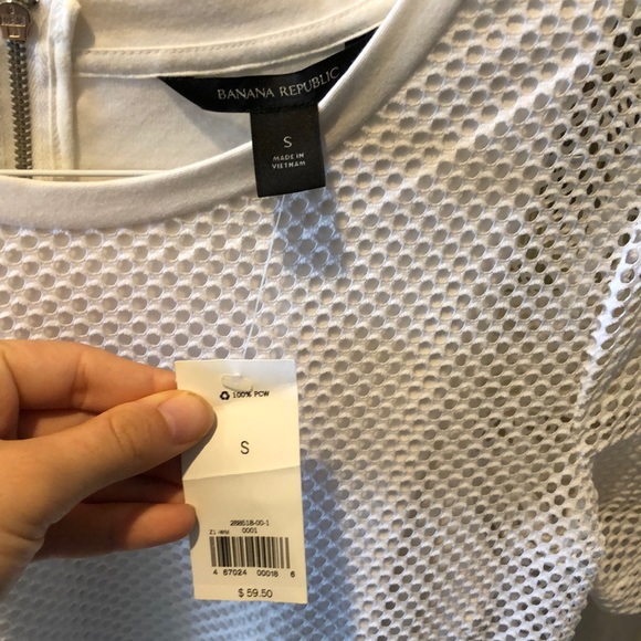 NWT Banana Republic Mesh Top - Picture 4 of 7